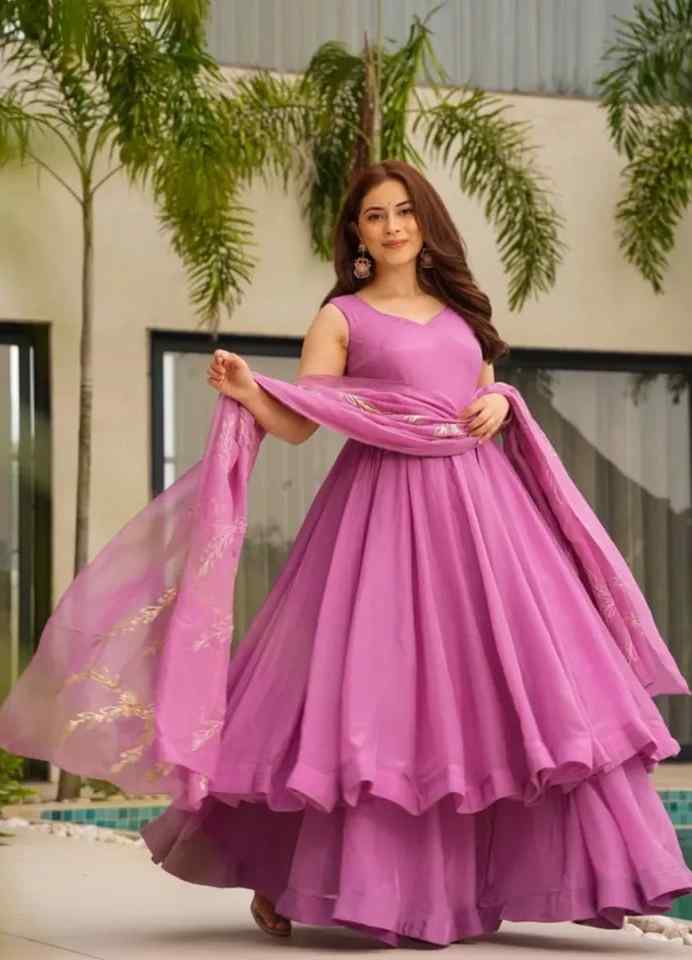 Everlee Pink Crepe Anarkali Suit Set...