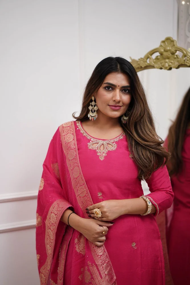 37KBD14-TWINKLE Women Kurta Set With Dupatta