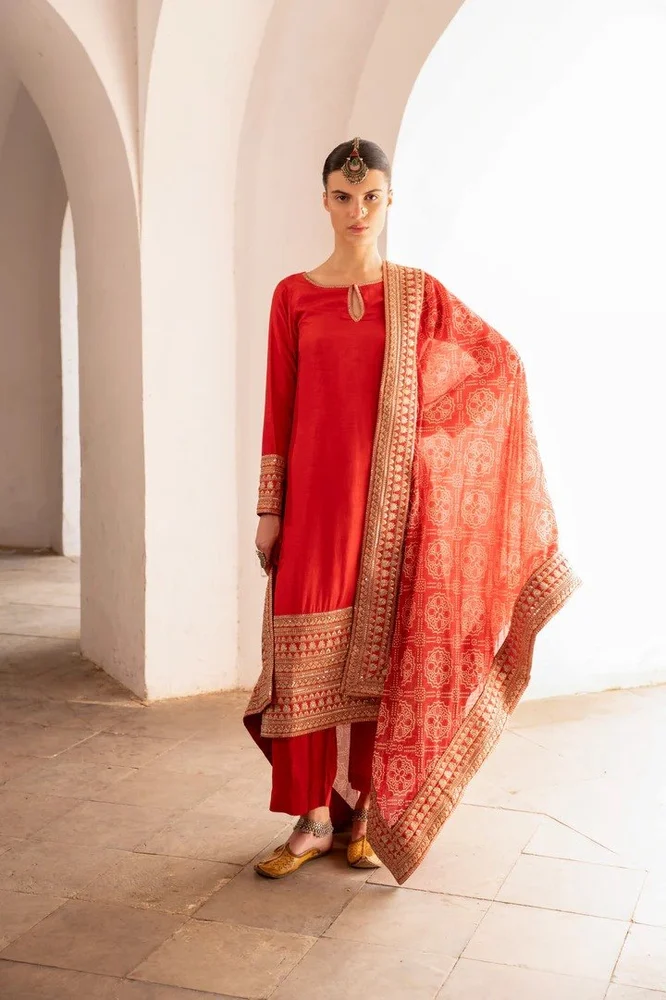 56KBD01-RED Women Kurta Set With Dupatta