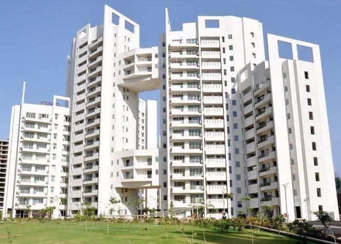 Flats for Rent in Parasvnath Exotica in Sector 53  Golf Course Road   Gurgaon