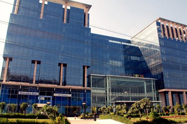 Lease options available in Global Foyer