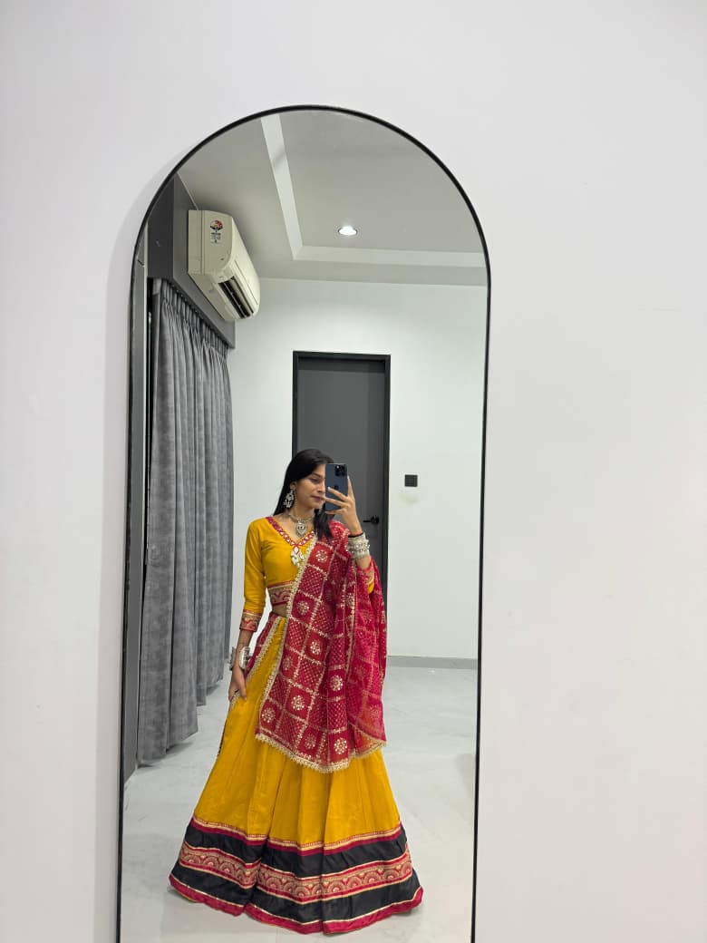 Trendy Navratri Outfit     Lehenga Choli