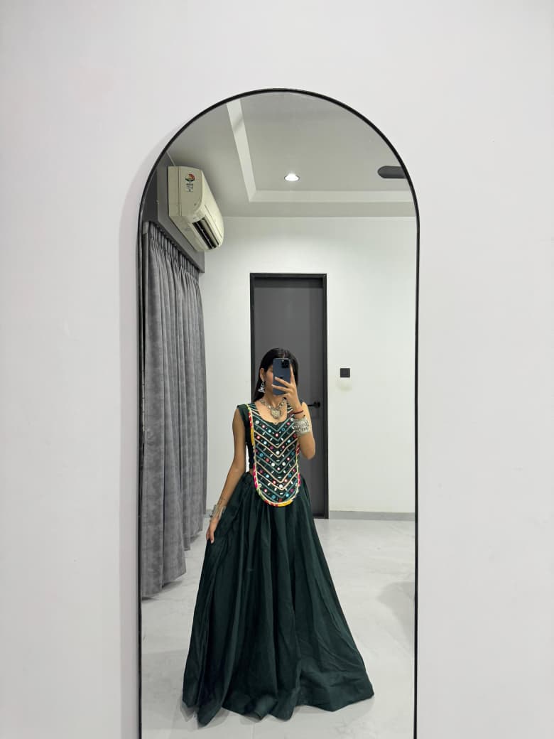 Trendy Navratri Outfit     Lehenga Choli
